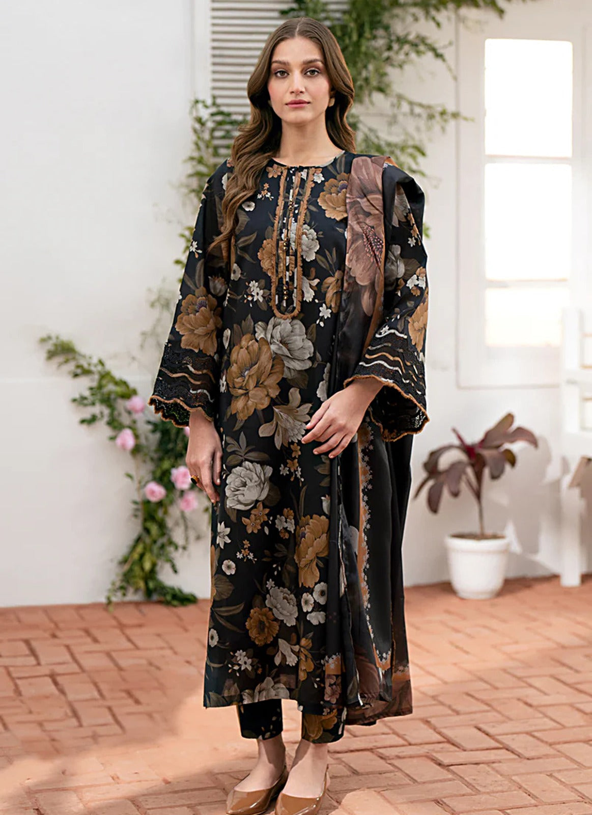 Baroque Linen Allover 3 Piece