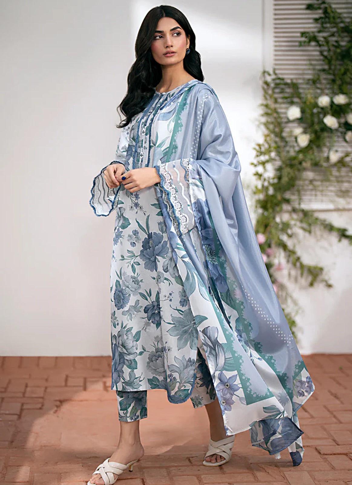Baroque Linen Allover 3 Piece