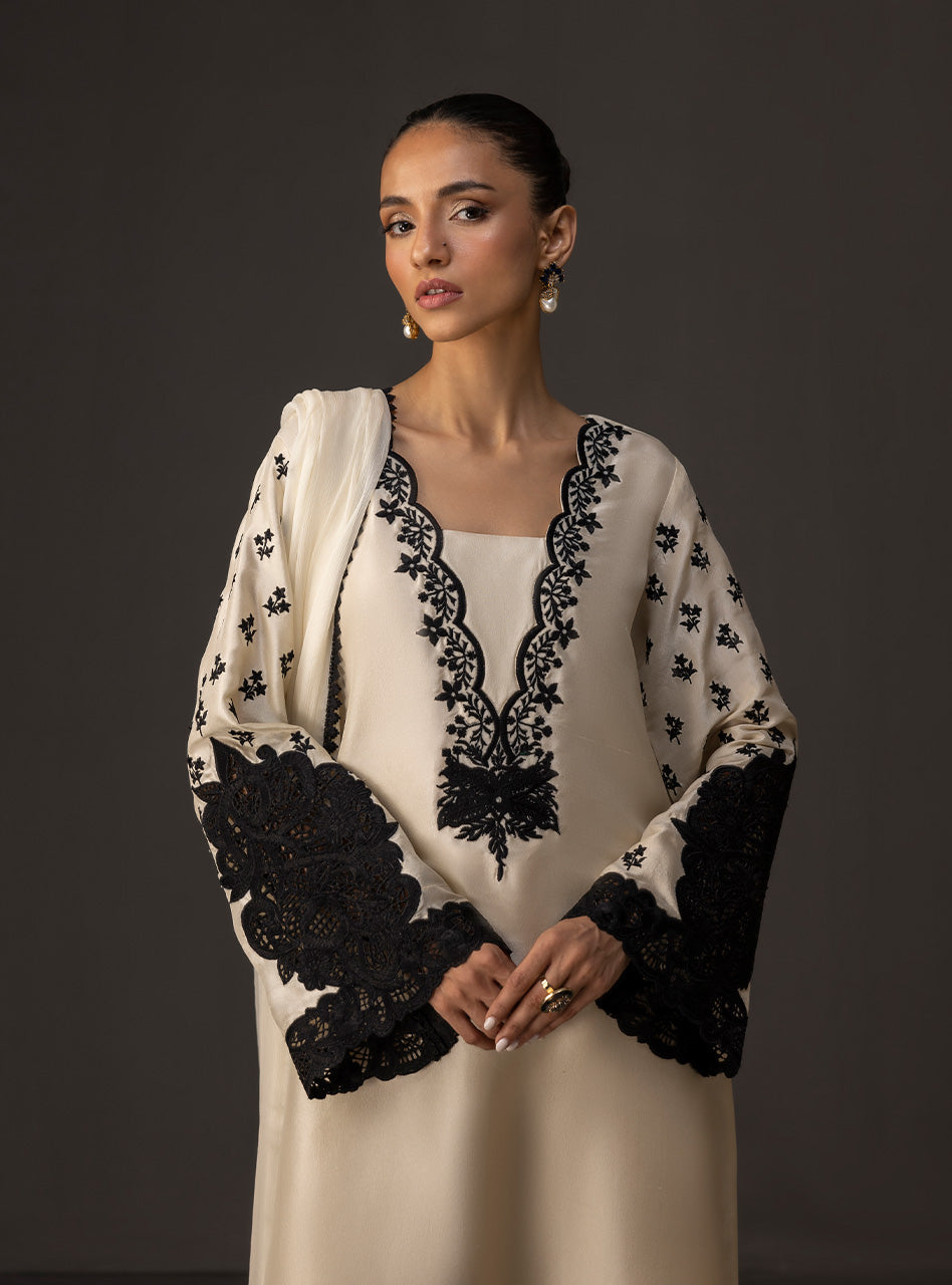DIGITAL PRINT 3PC SILK UNSTITCHED SUIT 04