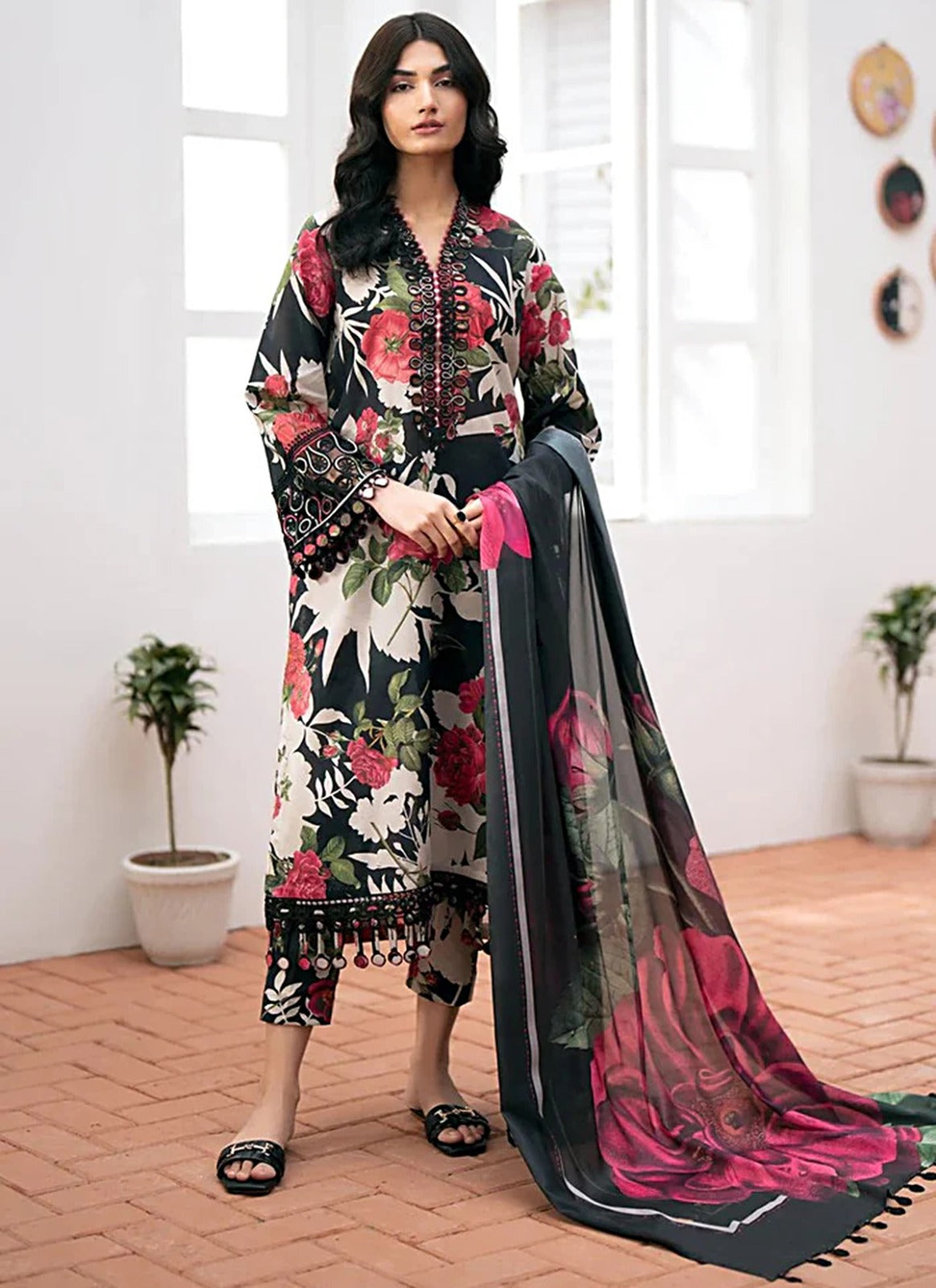 Baroque Linen Allover 3 Piece