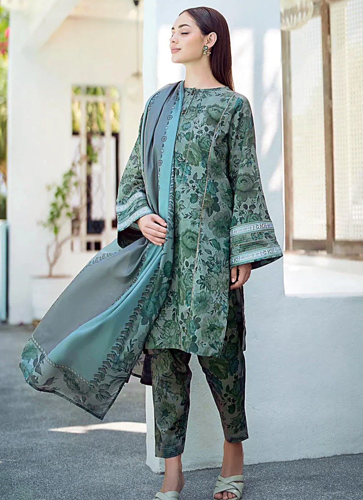 Baroque Linen Allover 3 Piece