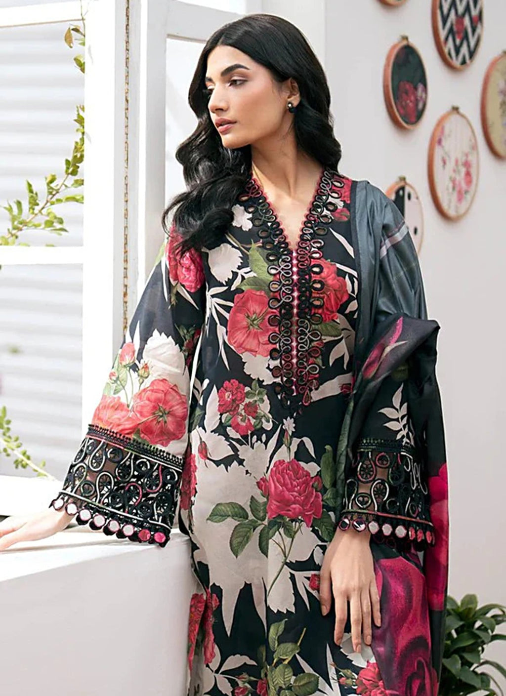 Baroque Linen Allover 3 Piece