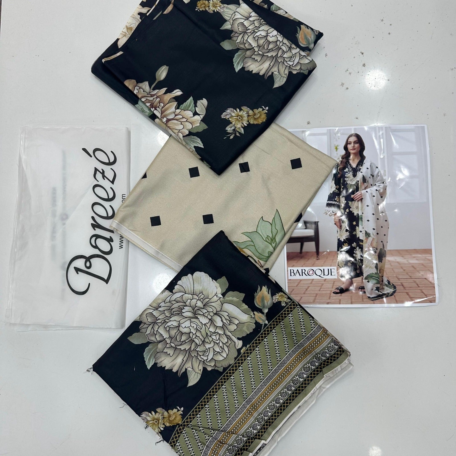 Baroque Linen Allover 3 Piece