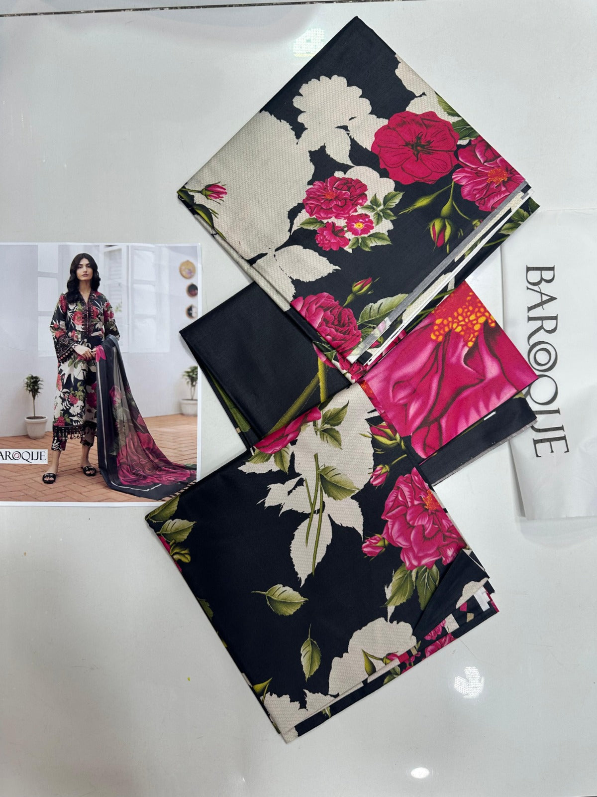Baroque Linen Allover 3 Piece