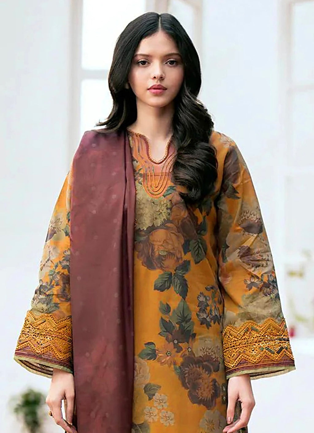Baroque Linen Allover 3 Piece