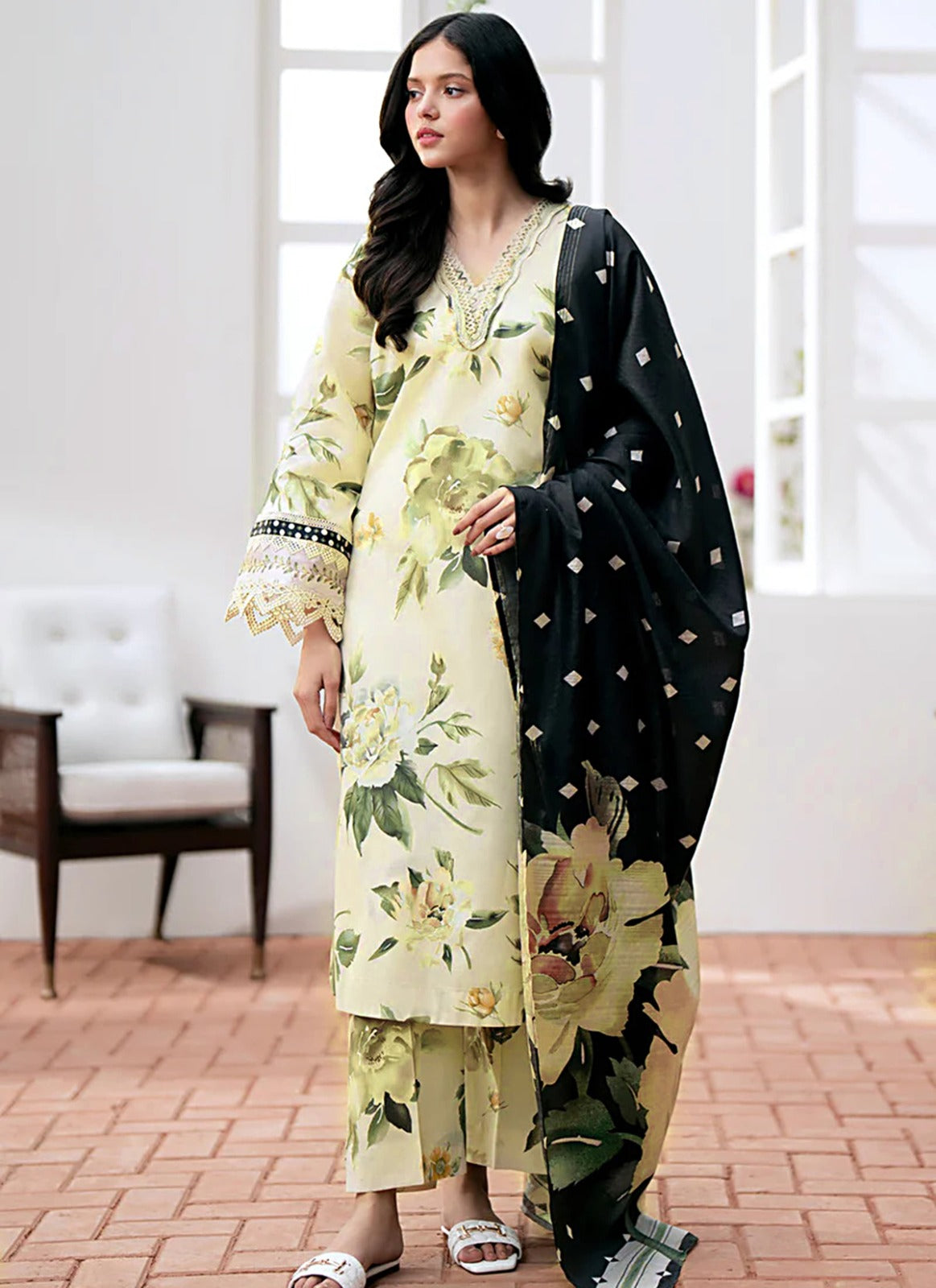 BAROQUE Linen Allover 3 Piece